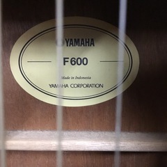YAMAHAアコースティックギターF600の画像