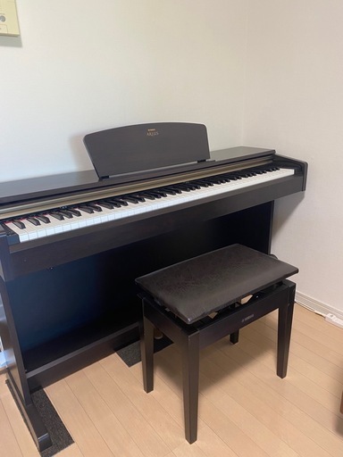 電子ピアノ　YAMAHA ARIUS