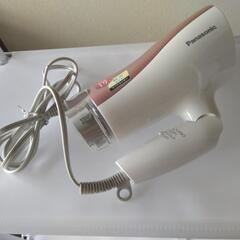 ヘアードライヤーの画像