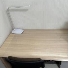 机の画像