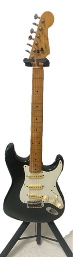 【売り切れ】Squier スクワイヤー ストラトキャスター 黒 ブラック エレキギター