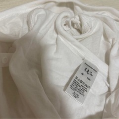 肌着ロンパース、靴下、ミトンの画像