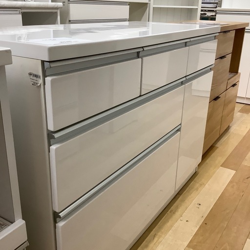 【トレファク ラパーク岸和田店】ホワイトカラーのキッチンカウンター入荷しました。