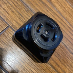 動力ケーブル用コンセント