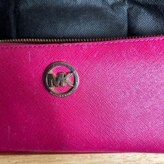 MICHAEL KORS✴︎長財布の画像