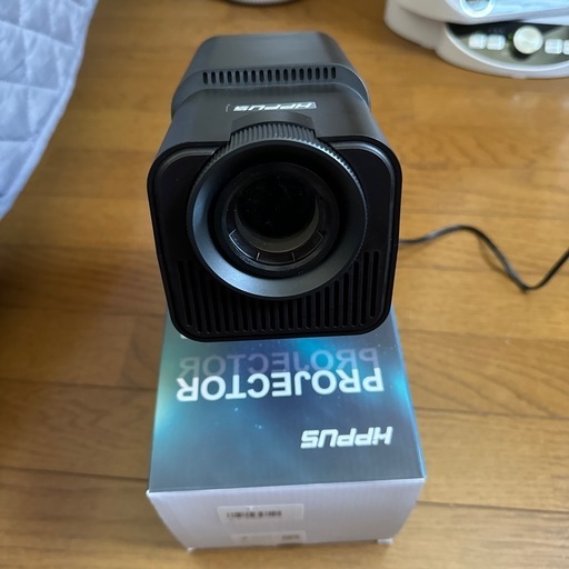 ★値下げ★AndroidOS搭載の小型プロジェクター