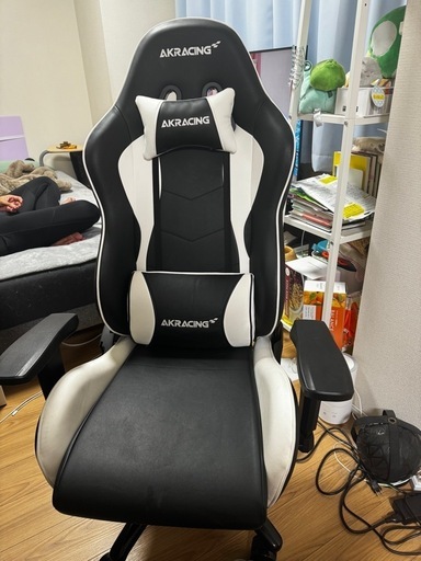 AKRACINGゲーミングチェア