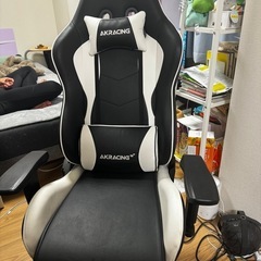 AKRACINGゲーミングチェア