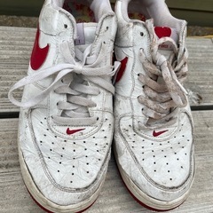 NIKEエアフォース1バレンタインモデルエナメルタイプの画像