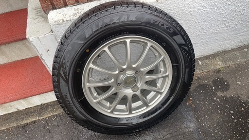 ブリジストン　ブリザック VRX3  185  70R 14