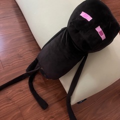大きいエンダーマン抱き枕とマイゼンクッション