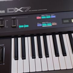 希少品 YAMAHA ヤマハ DX7 シンセサイザー フットペダル ハードケース 譜面台 レア