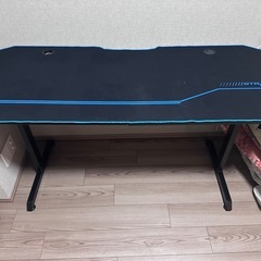 PCデスク 2台(1台ずつ取引可能)の画像