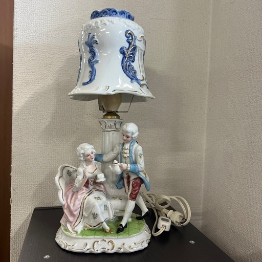 アンティーク ロココ調陶器人形シェードランプ