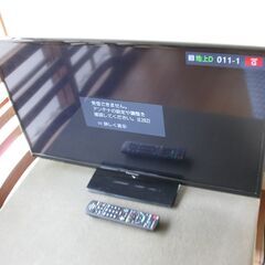 Panasonic　液晶テレビ　TH-32D300　2015年製