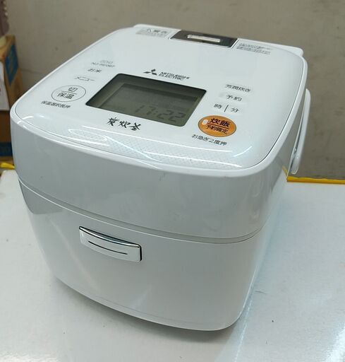 品質保証☆配達有り！5000円(税別）三菱 IHジャー炊飯器 3合炊き ホワイト 2017年製
