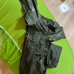 ほぼ未使用・ワークマンの2.5レイヤーハードシェルジャケットの画像