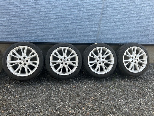 レクサスHS純正ホイール　タイヤ2023年溝バリバリあります。