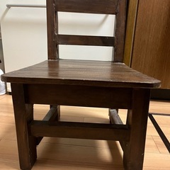 【至急】アンティーク　木製椅子（小）