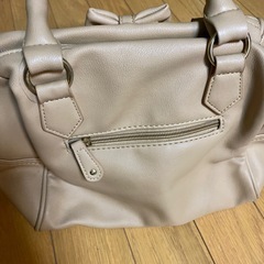 未使用⭐︎ベージュ　リボン　ボストン　ショルダーの画像