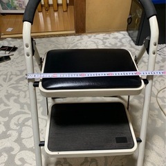 ただ今お値下げ中！折りたたみ式 2段踏み台