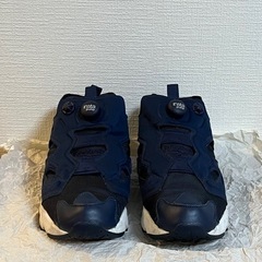 Reabok リーボック　ポンプフューリー　ネイビー27.5cm 　インスタポンプフューリー　スニーカーの画像