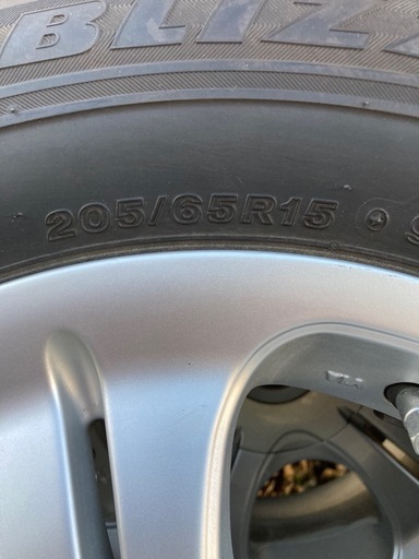 アルミホイール付きスタッドレス❗️205/65R15 バリ山❗️4本セット✨