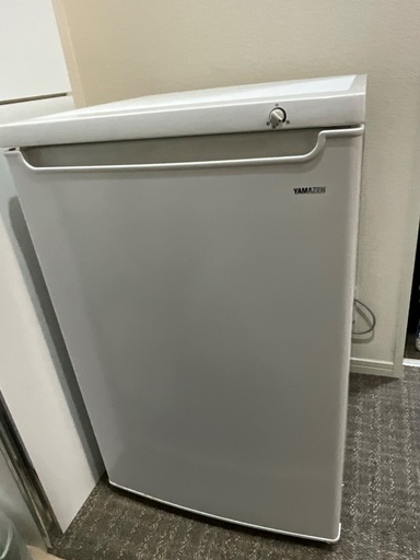 [山善] 冷凍庫 86L 前開き 家庭用 4段ケース YF-U90(W)
