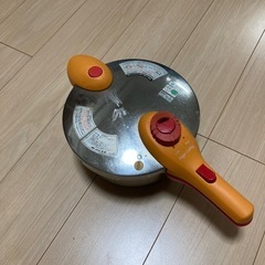 【譲ります】圧力鍋3ℓの画像