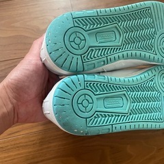 スニーカーの画像