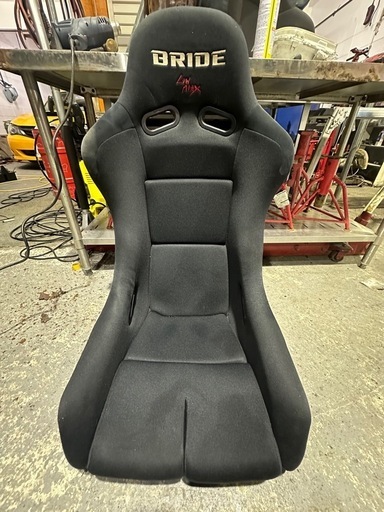 ブリッド　フルバケ　vios III