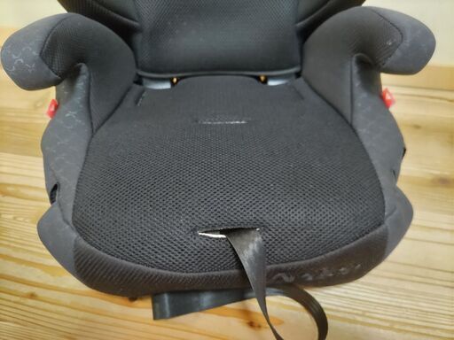 Aprica AirGroove Plus (アップリカ エアグルーヴ プラス) チャイルド&ジュニアシート