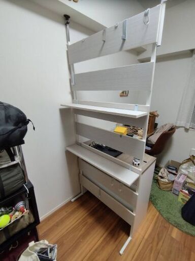 突っ張り　ラック　棚