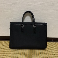 ビジネスバッグ／ほぼ未使用　スーツの青山