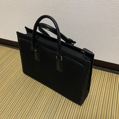 ビジネスバッグ／ほぼ未使用　スーツの青山の画像