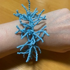 ビーズのブレスレット