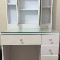 ドレッサー　　鏡コンセント付き  の画像