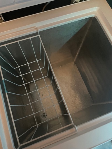 まだまだ綺麗な冷凍庫