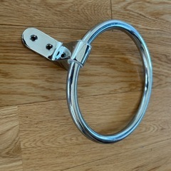 ツヤツヤタオル掛けの画像