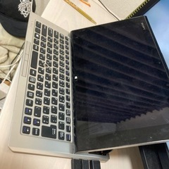Sony VAIO とacerモニターの画像
