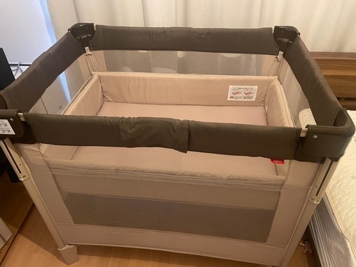 アップリカ ココネルエアー ベビーベッド