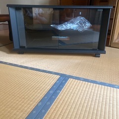 テレビ台（高41.5cm, 横幅 80㎝, 奥行　40㎝）