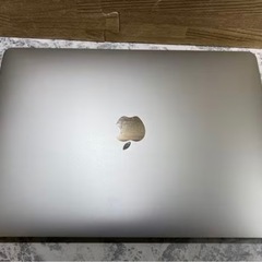 8年前のmacbookproと落として起動不能になってしまったi...