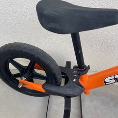 ストライダー　スポーツ　オレンジの画像