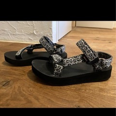 teva サンダル　23センチの画像