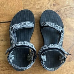 teva サンダル　23センチ