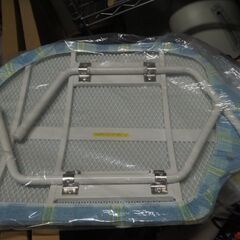 アイロン台、未使用、４２ｘ６４、の画像