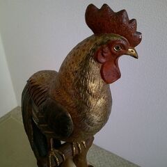 尾長鶏の置物　オナガドリの画像