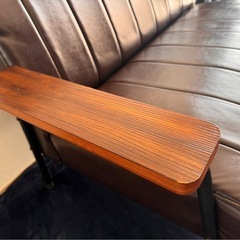 ニトリ 2人用ソファ 合成皮革 Nシールド 傷・汚れに強い DBR レザー 茶色の画像