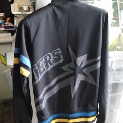 【7】日本ハムファイターズ　オフィシャルグッズ　ミズノ　長袖ジャージ　Sサイズの画像